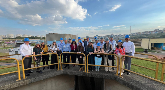 20-20 members visit Sabesp waste treatment plant in São Paulo.